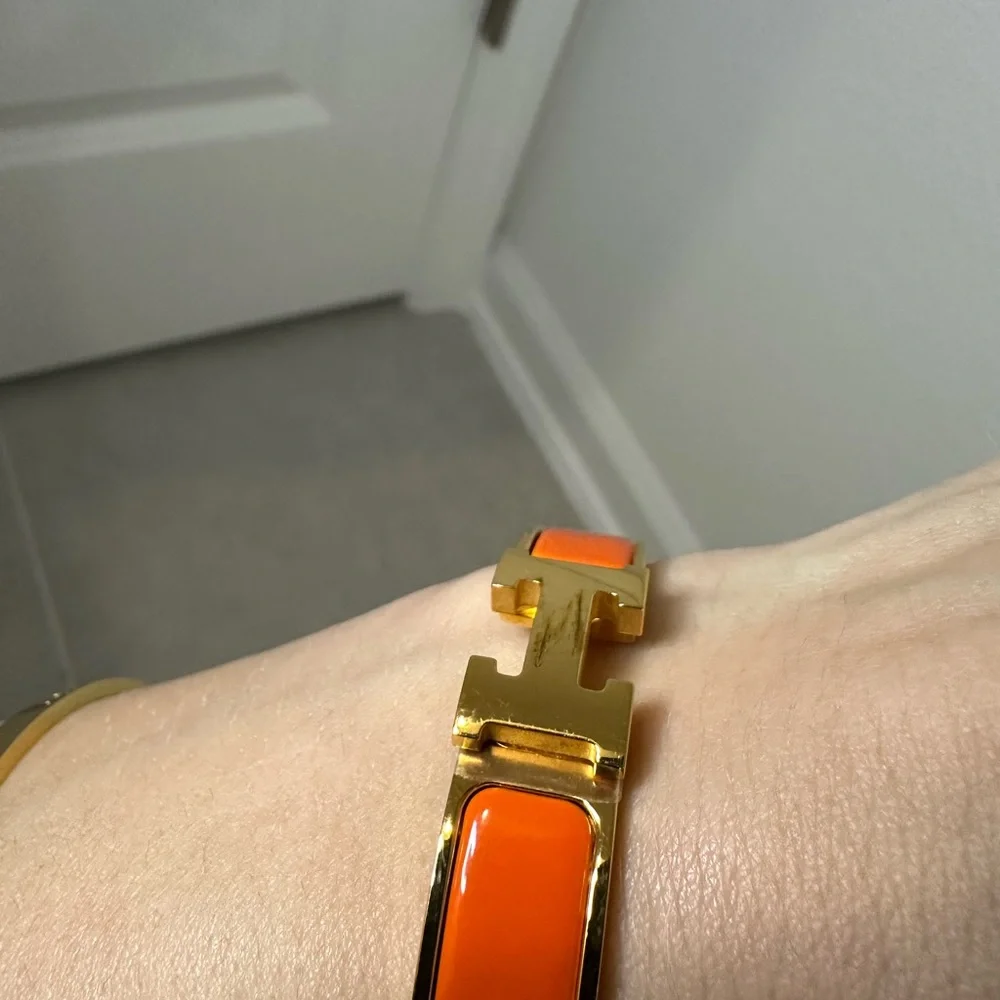*Scratched* Hermes Clic Clac Gold & Orange Bracelet- PM - Picture 3 of 10
